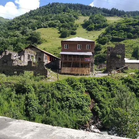 Bed and Breakfast Raul Lushnu Darbaz Местия Экстерьер фото
